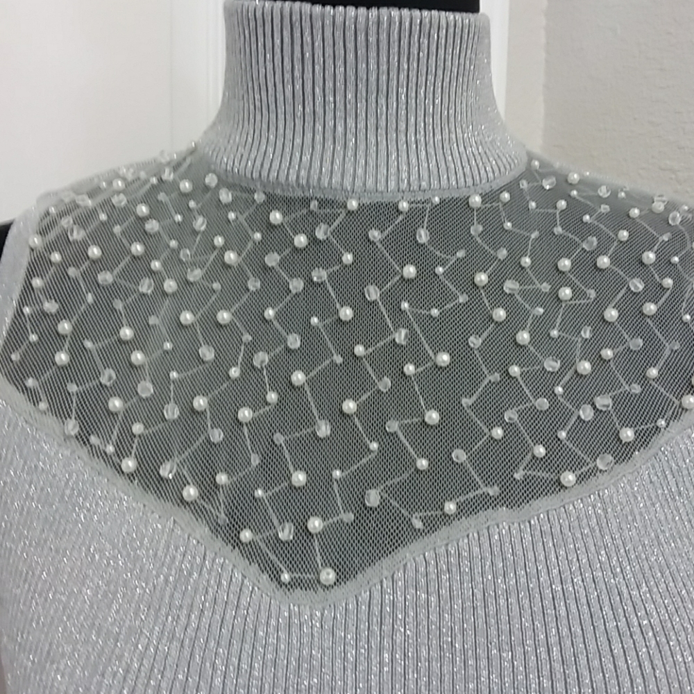 CABLE & GAUGE BEDAZZLED HOLIDAY SHIRT - Picture 2 of 5